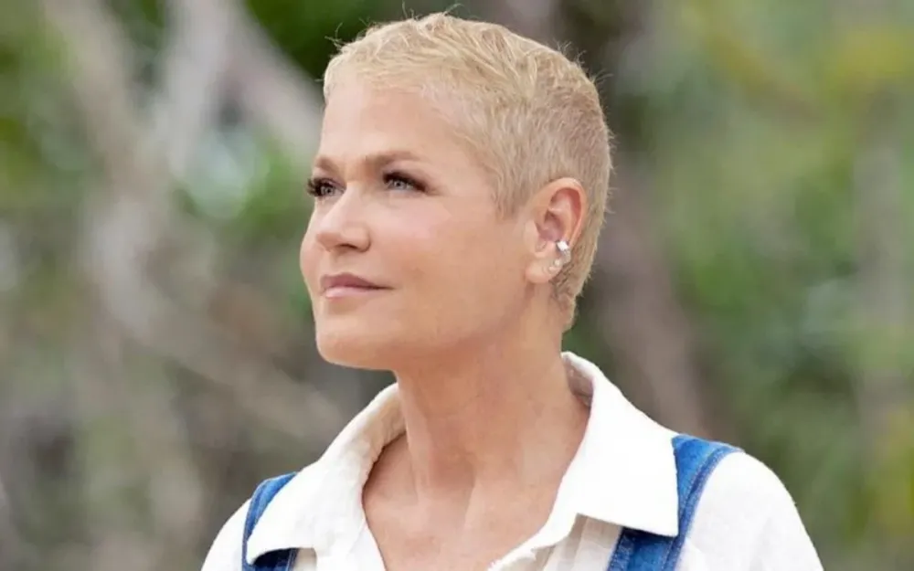 Xuxa Meneghel recebe alta hospitalar após cirurgia em São Paulo