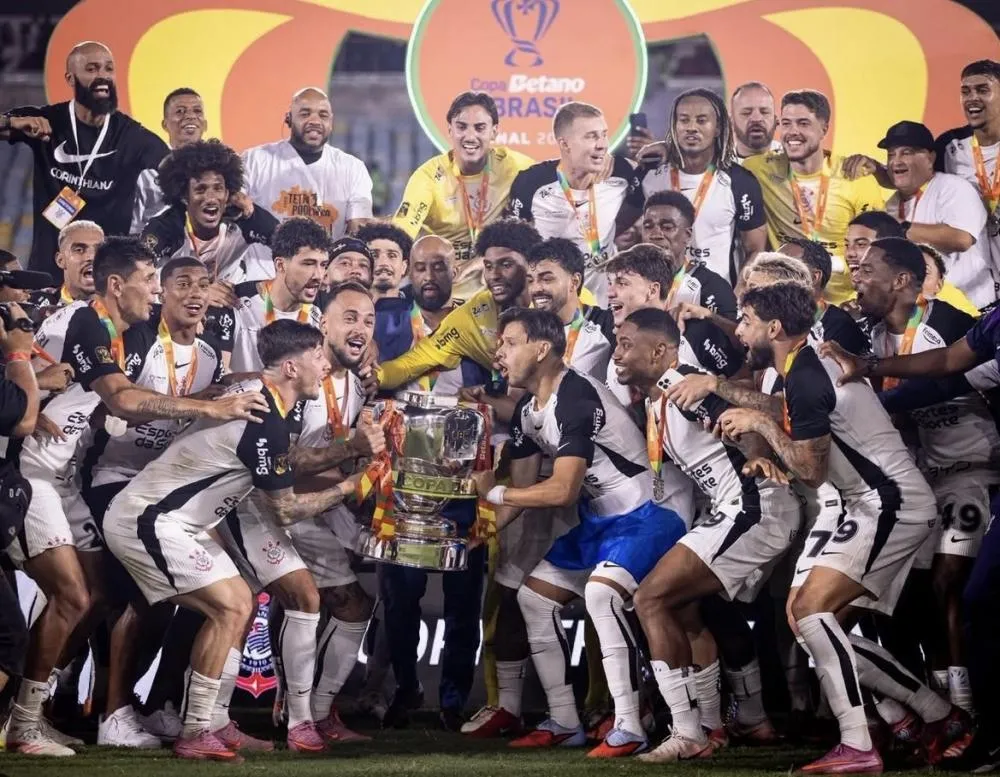 Corinthians vence Vasco e conquista tetracampeonato da Copa do Brasil