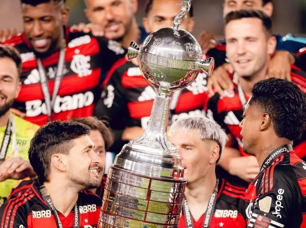 Arrascaeta é finalista no tradicional prêmio Rei da América