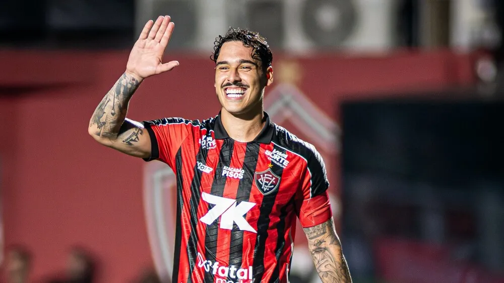 Lucas Halter deixa o Vitória e não seguirá no clube em 2026