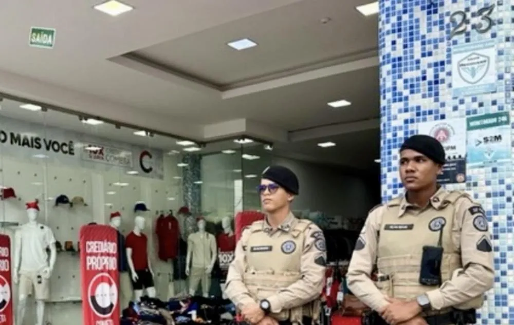 PM reforça policiamento nos centros comerciais de Pojuca durante festas de fim de ano