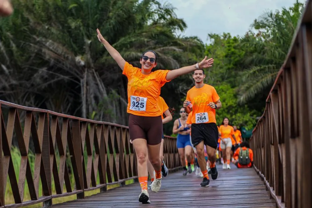 Corrida Rústica de Praia do Forte reúne cerca de mil atletas em sua 20ª edição