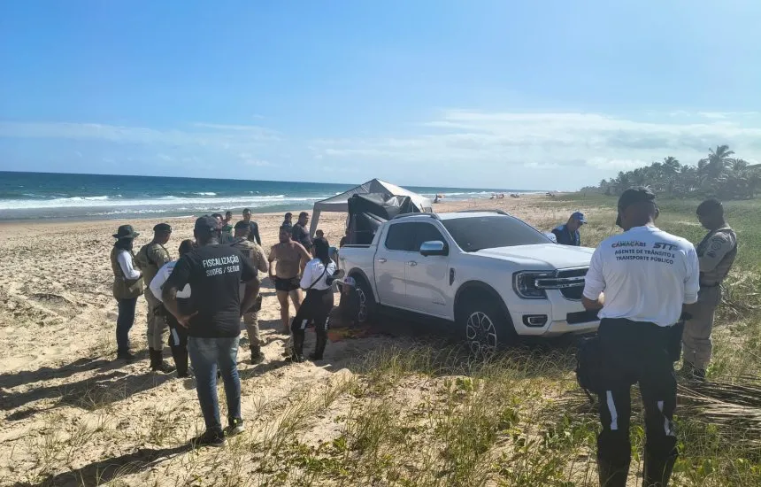 Turista é autuado por circular com carro em área de proteção ambiental em Barra do Jacuípe