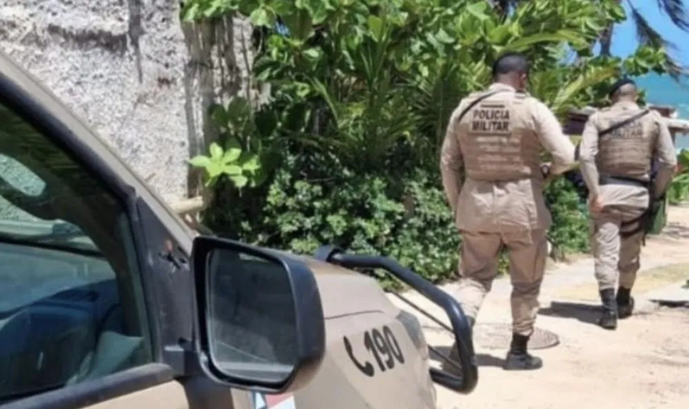 Homem com três mandados de prisão é capturado em Itacimirim