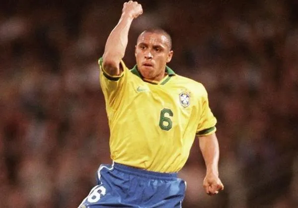 Ex-jogador Roberto Carlos sofre complicações em cirurgia no coração