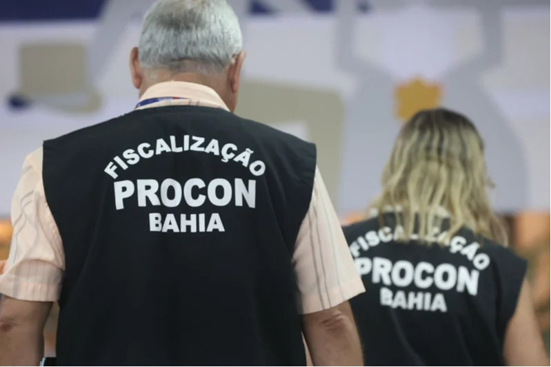 Distribuidoras na Bahia são notificadas após detecção de metanol em lotes de vodka