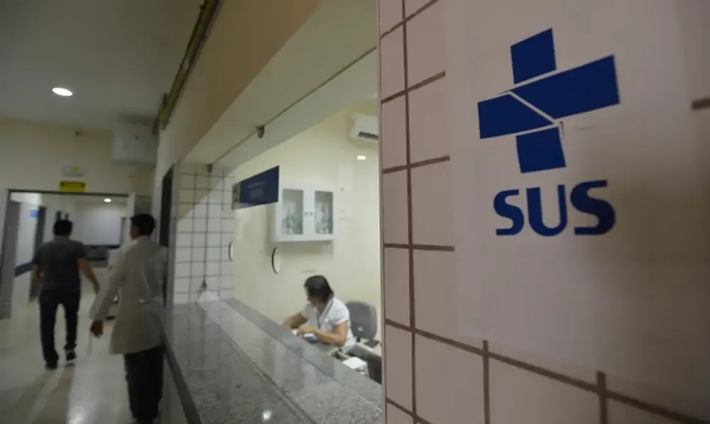 Justiça determina que SUS forneça remédio para tratar câncer raro