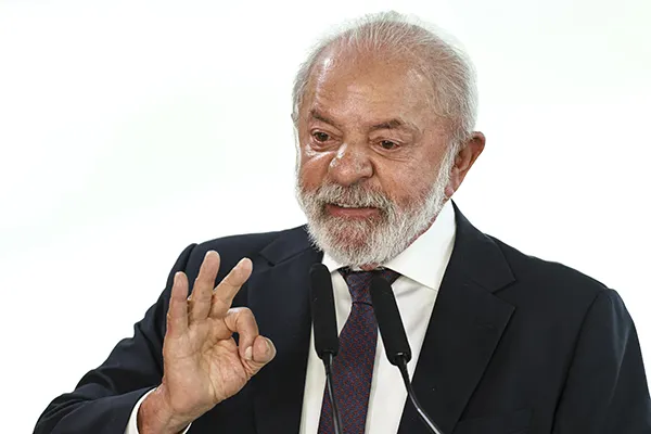 Lula é desaprovado por 50% e aprovado por 47%, mostra pesquisa