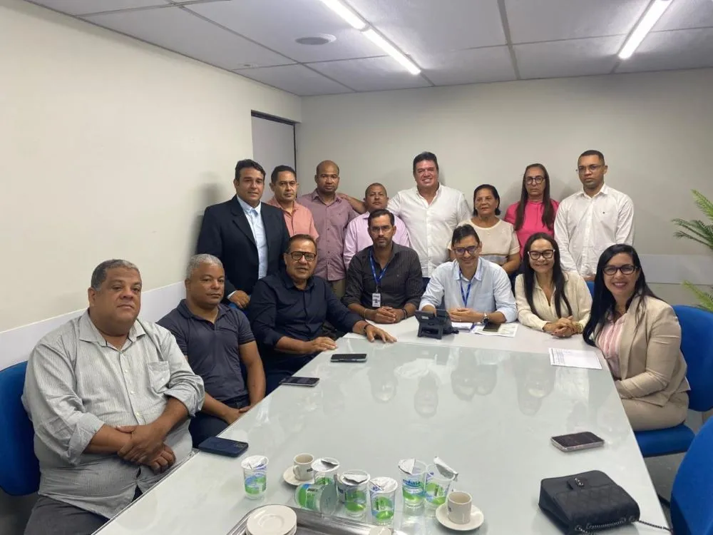 Reunião na Embasa discute falhas no abastecimento de água e anuncia medidas para regularizar serviço em Pojuca