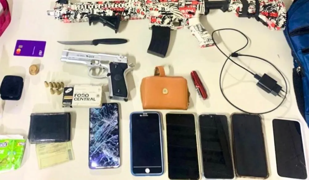 Polícia prende mulher com veículo roubado e placa clonada após acidente com morte