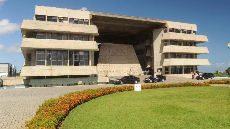 Corpo do deputado Alan Sanches é velado no Salão Nobre da ALBA