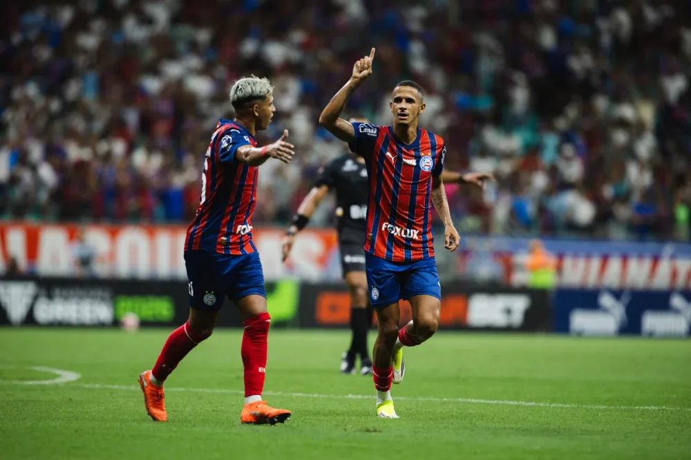 Bahia estreia titulares no Baiano e goleia o Barcelona de Ilhéus por 5x1