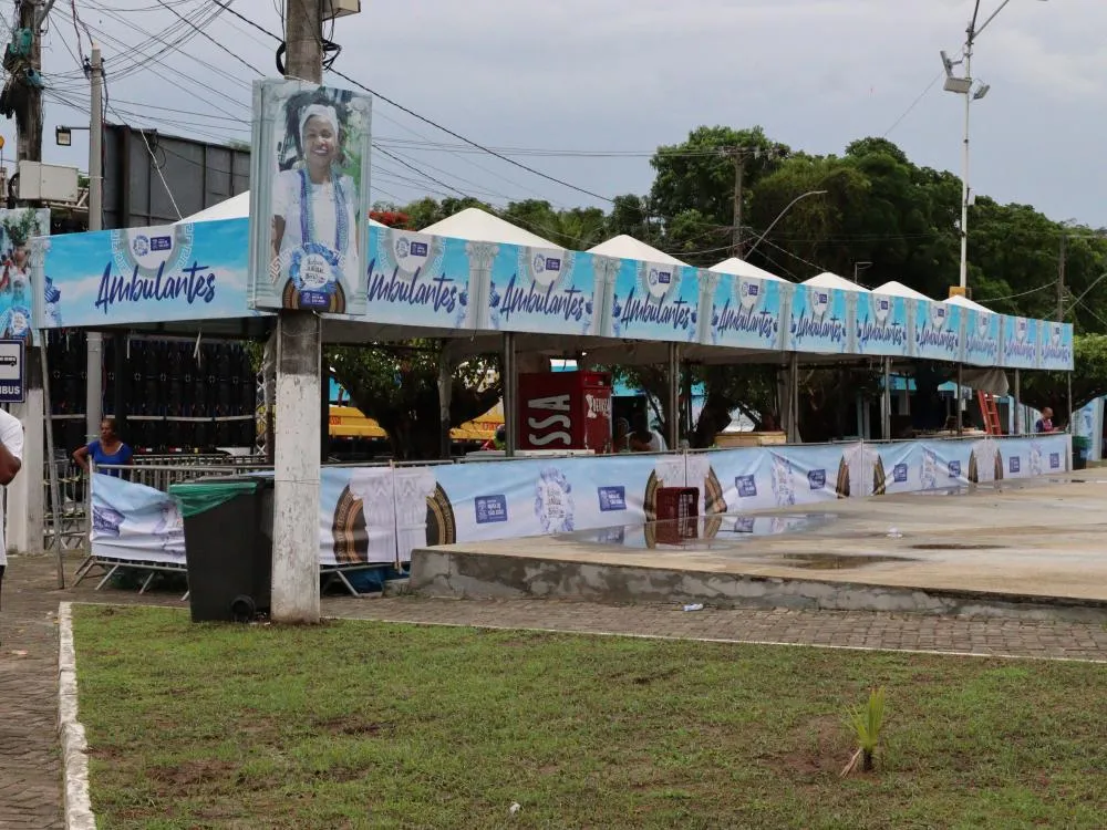 Prefeitura entrega alvarás a ambulantes da Lavagem do Bonfim nesta quarta (21)