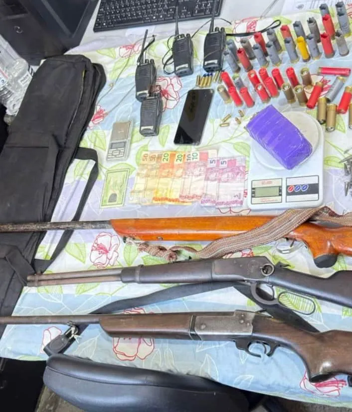 Homem é preso com armas, munições e drogas na zona rural de Pojuca