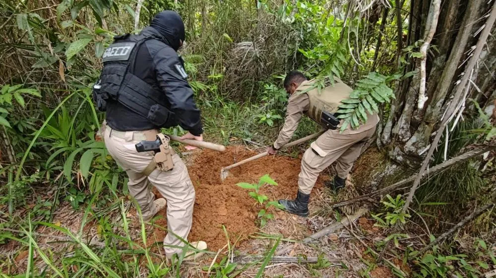 Cemitério clandestino usado para ocultar vítimas do “tribunal do crime” é identificado na Bahia