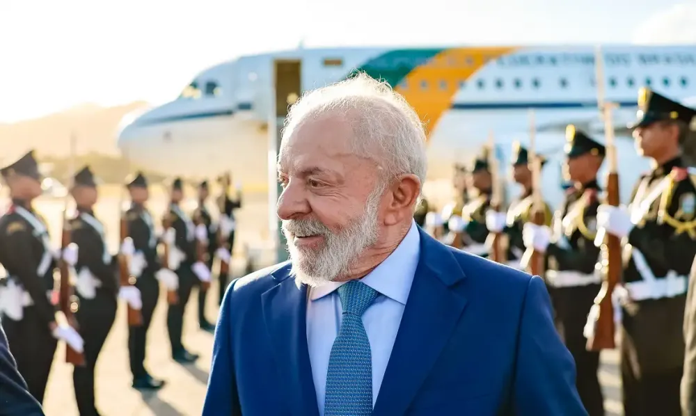 Lula fará cirurgia de catarata no olho esquerdo