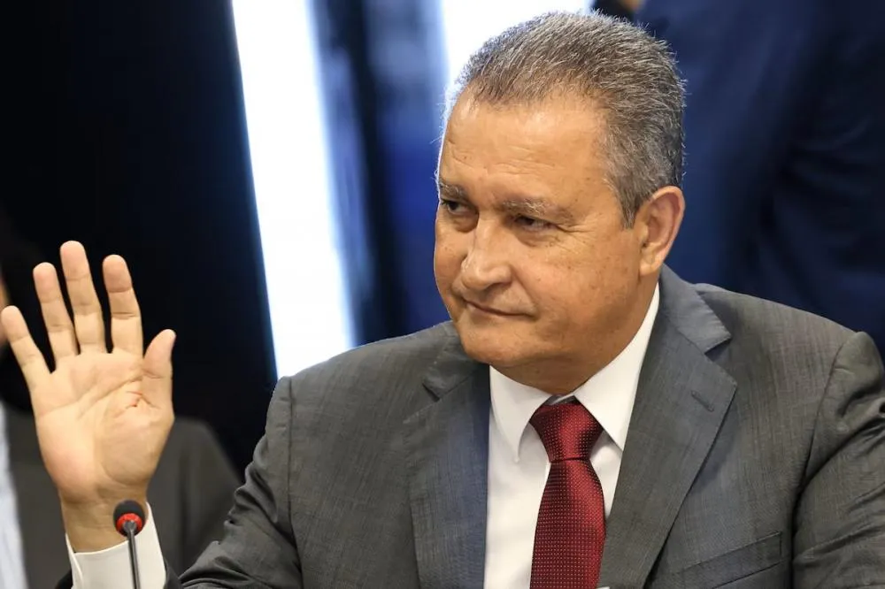 Ministro do STJ determina retomada de inquérito da PF sobre compra de respiradores envolvendo Rui Costa