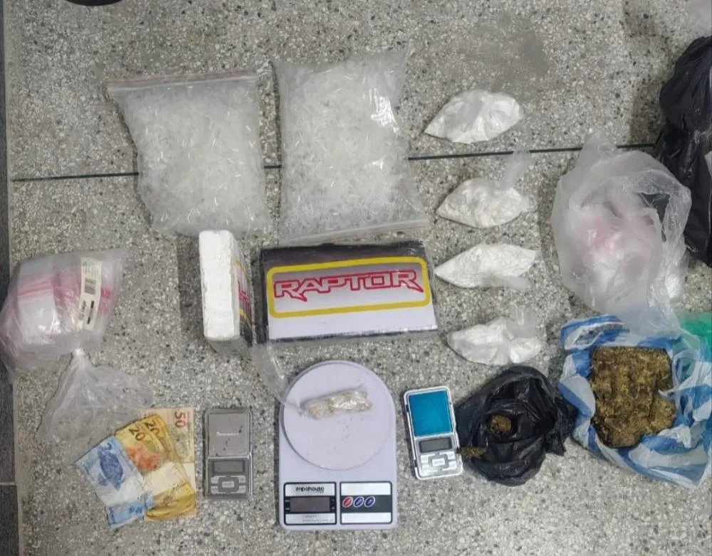 PM prende suspeito de tráfico de drogas no bairro Vida Nova