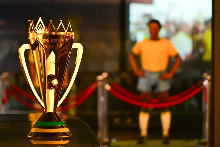 Flamengo e Corinthians disputam Supercopa do Brasil neste domingo