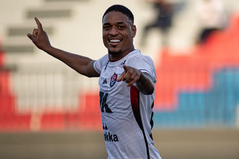 Vitória bate o Barcelona de Ilhéus e garante vaga no G-4 do Baianão