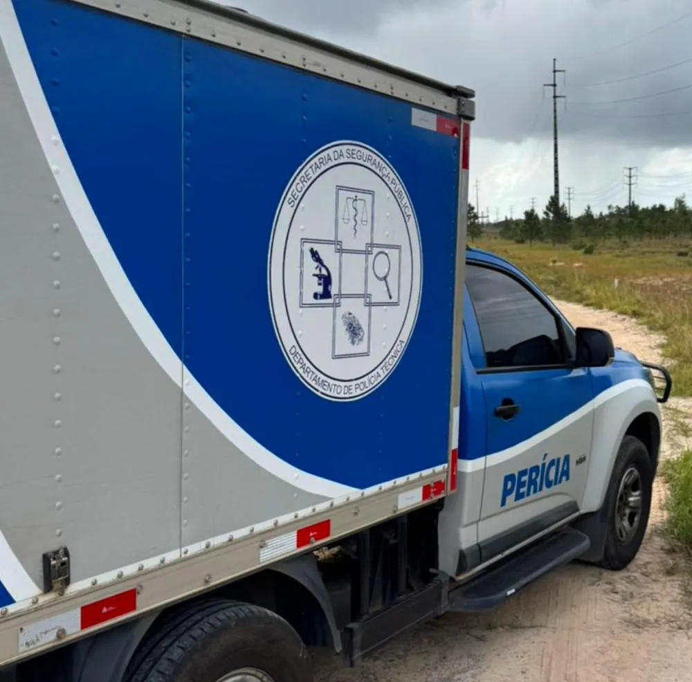Homens armados invadem casa, expulsam família e executam jovem em Dias d’Ávila