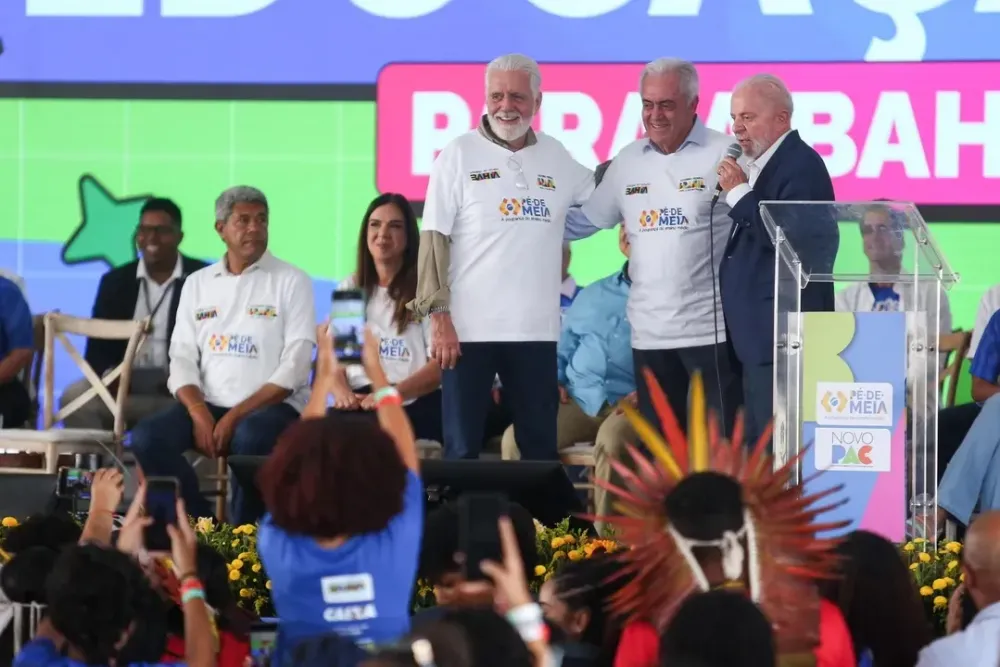 Em meio à crise com o PSD da Bahia, Lula se reúne com Otto Alencar e Jaques Wagner