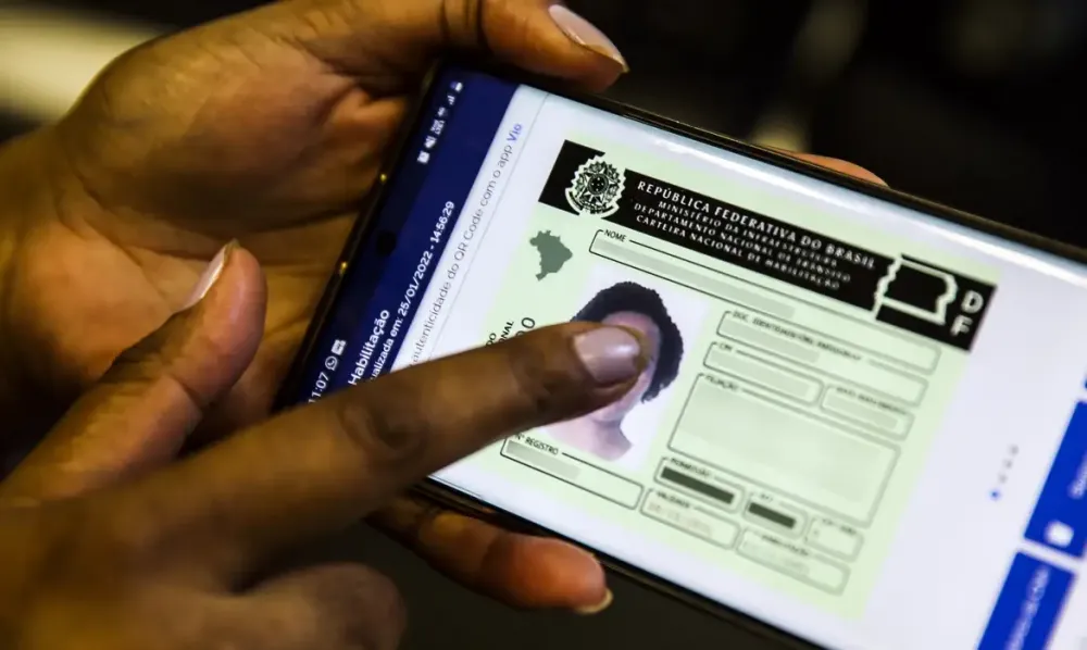 Pedidos de CNH quadruplicam em janeiro após mudanças nas regras, aponta Senatran