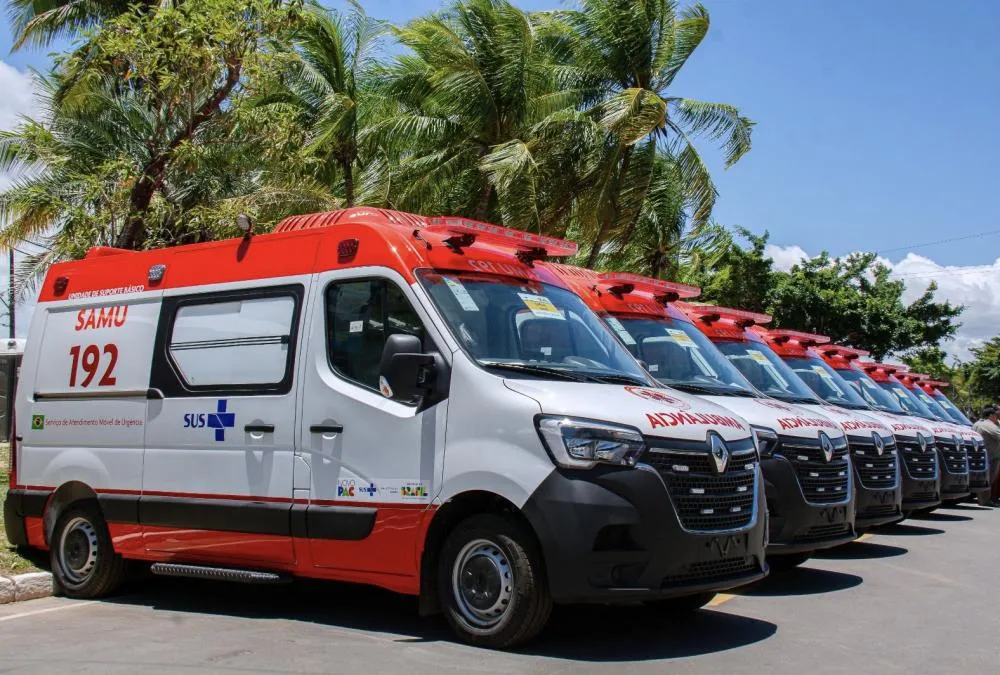 Lauro de Freitas recebe reforço com nova ambulância do Samu