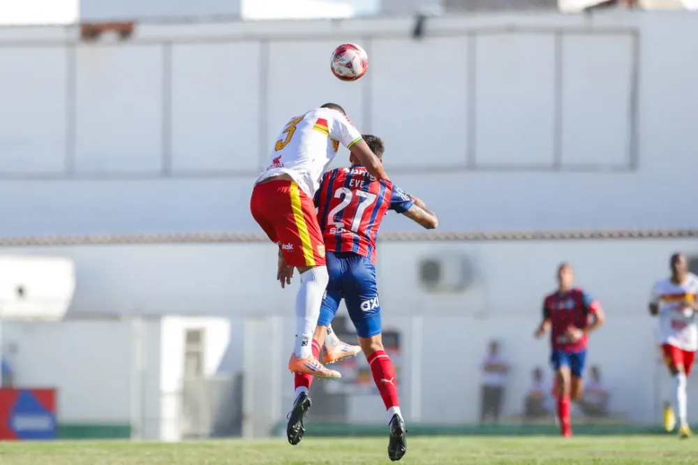 Presidente da Juazeirense ameaçou prender árbitro de jogo contra o Bahia: “Sou autoridade”