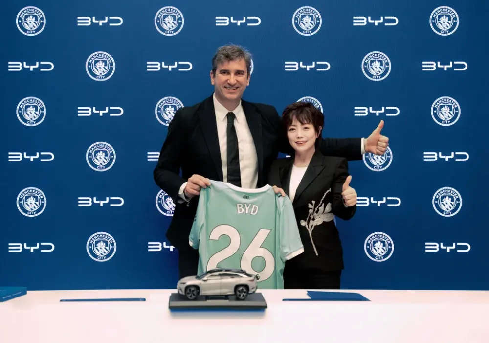 Cotada no Bahia, BYD assina com o Manchester City