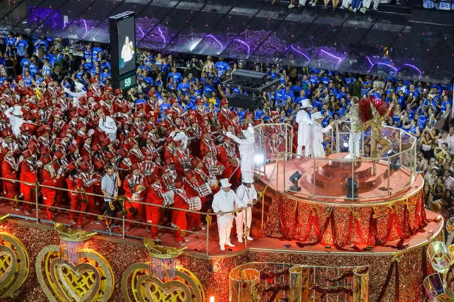 Com Lore Improta grávida, Unidos do Viradouro é campeã do Carnaval do Rio de Janeiro