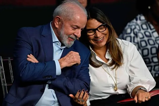 Gastos do governo Lula no cartão corporativo passam de R$ 1,4 bilhão e sigilo de mais de 99% dos gastos gera críticas