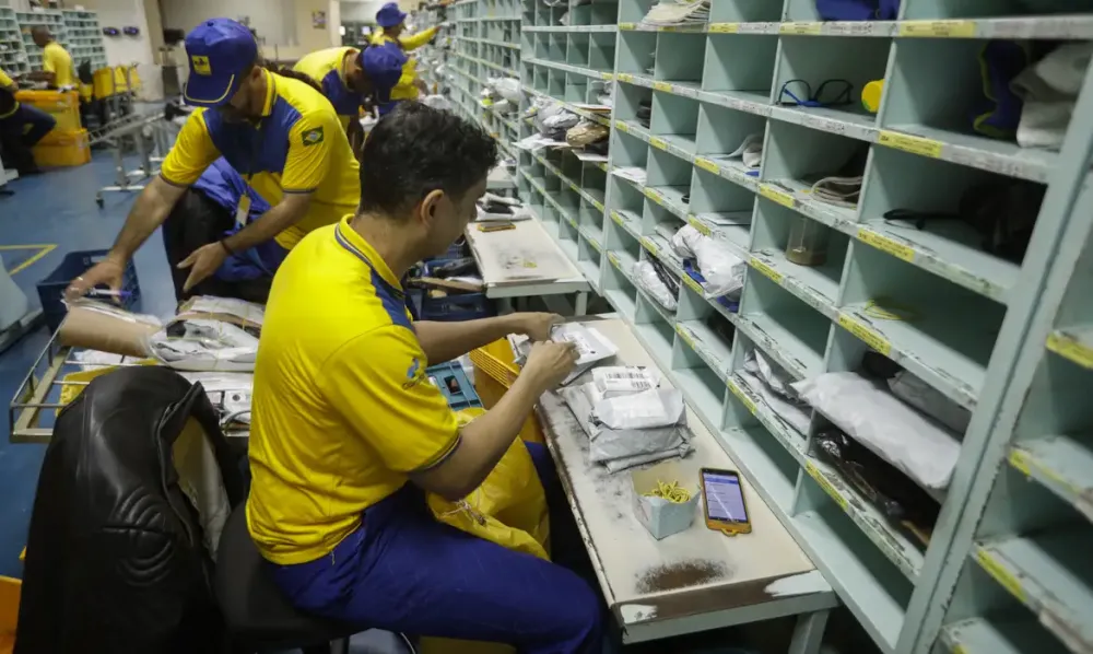 Correios podem deixar de atender todos os municípios do Brasil