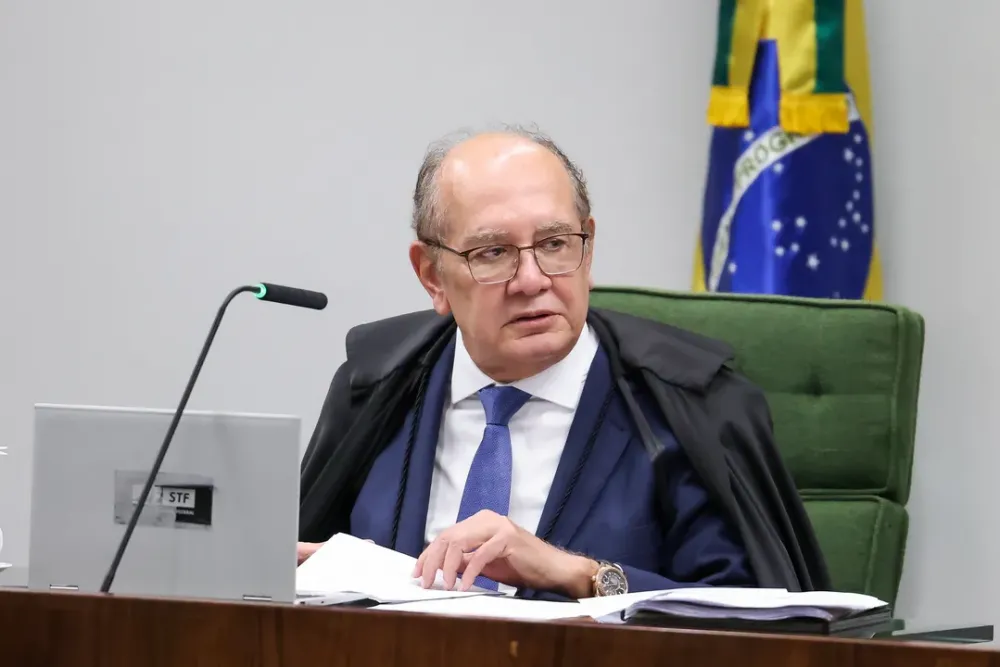 Gilmar Mendes suspende “supersalários” e dá 60 dias para cortes
