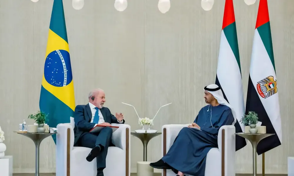 Lula se reuniu com presidente dos Emirados Árabes Unidos