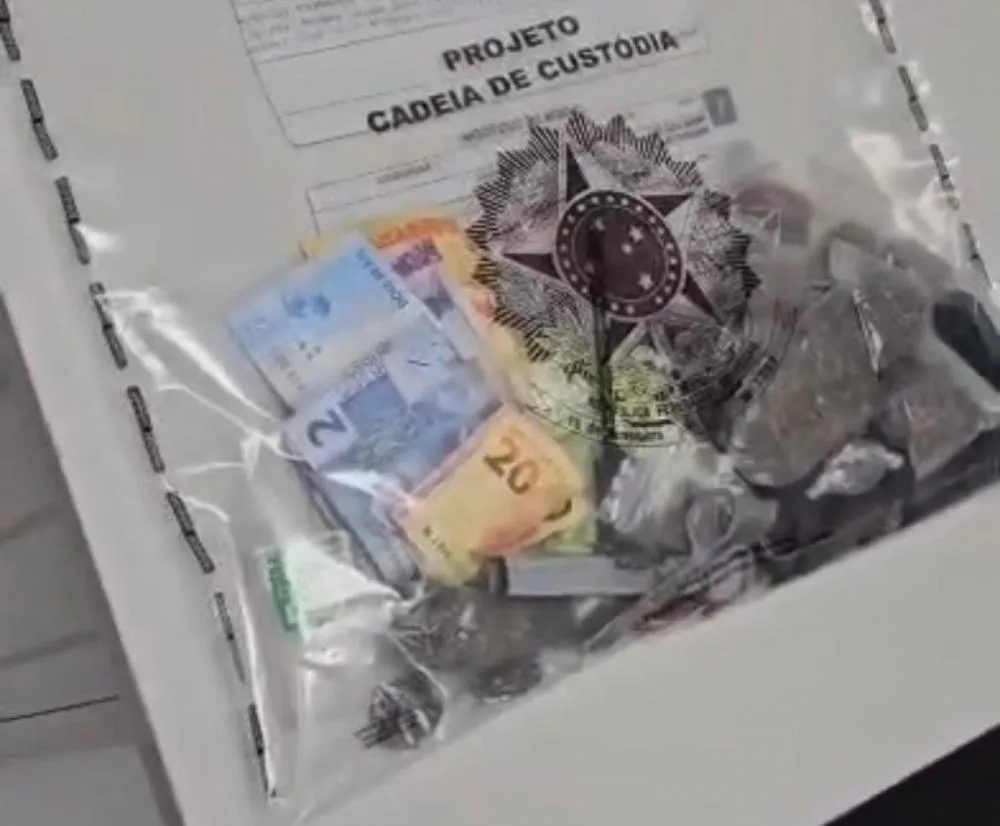 PM, através da Cipe Polo, prende suspeito de tráfico e homem por desacato em Simões Filho