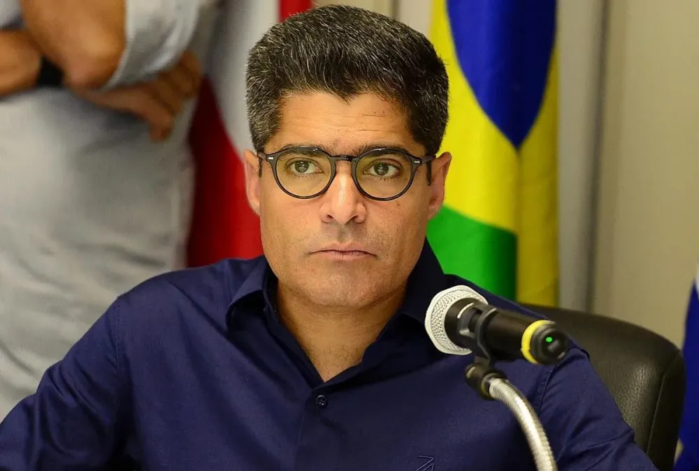 Empresa de ACM Neto recebeu R$ 3,6 milhões do Banco Master, aponta relatório do Coaf