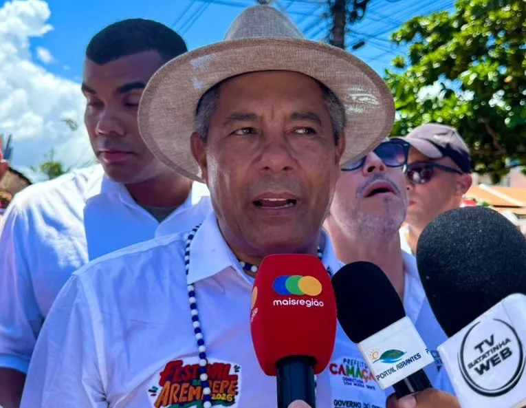 Jerônimo rebate Arthur Maia sobre “900 obras paradas” na Bahia e sai em defesa de Rui Costa