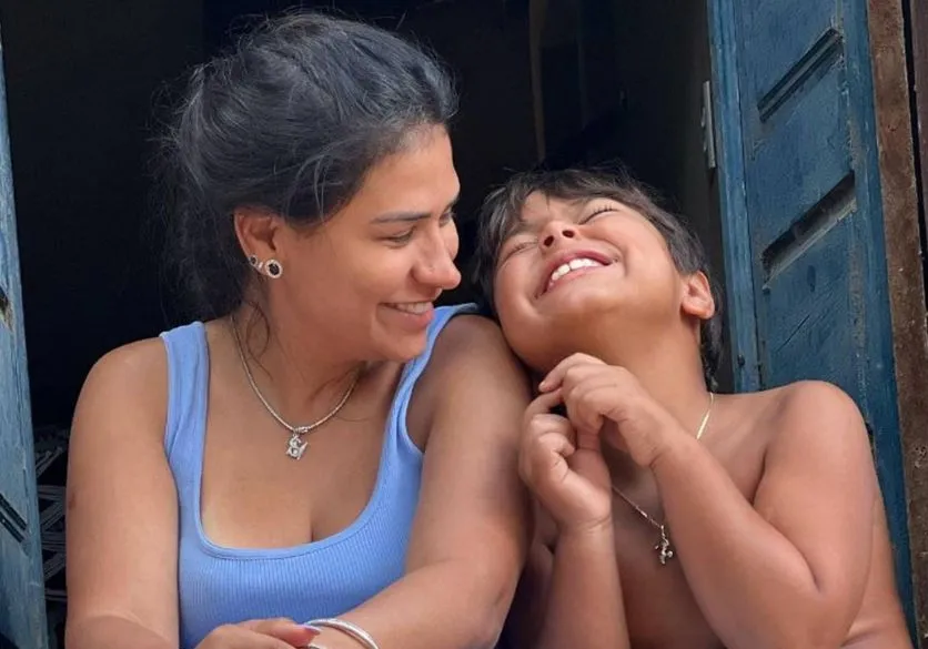 Simone Mendes revela que filho iniciou tratamento para crescimento