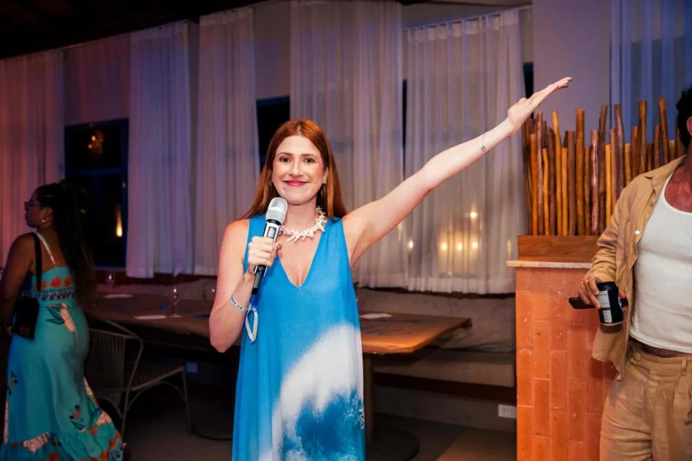 Celebridades marcam presença na reabertura do hotel Mar Premium na Costa do Sauípe