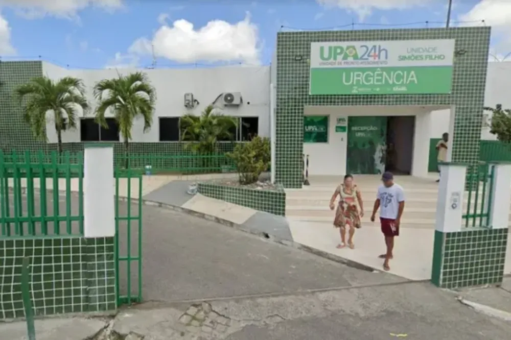 PM em surto dá tiros dentro de UPA e ameaça funcionários em Simões Filho