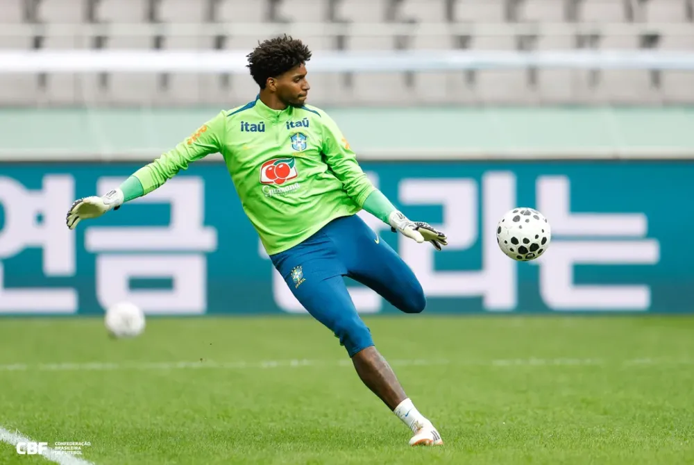 Hugo Souza é convocado para Seleção Brasileira após lesão de Alisson