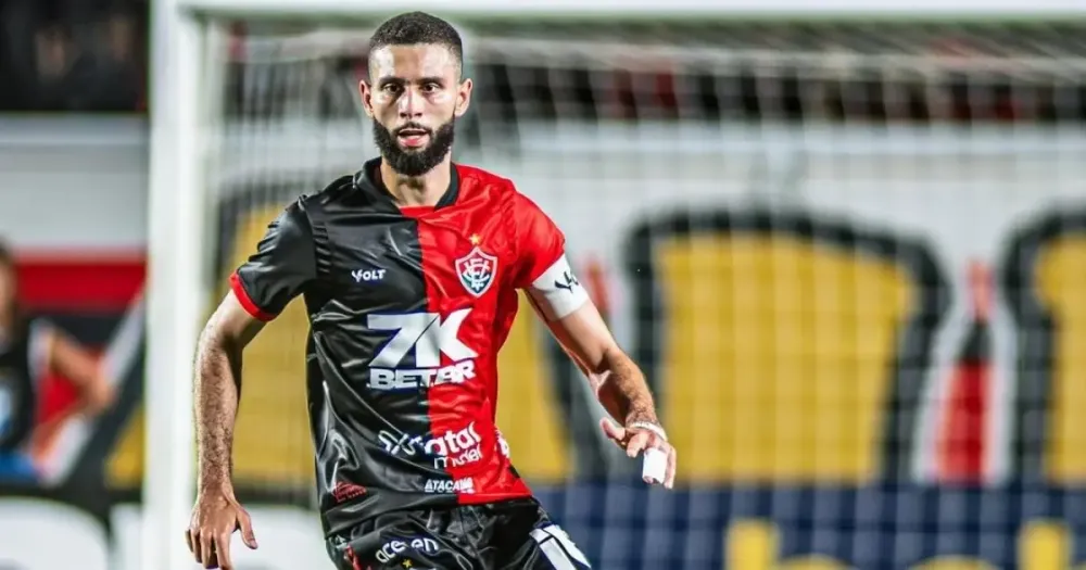Vitória tenta retorno de Wagner Leonardo, mas técnico do Grêmio barra saída