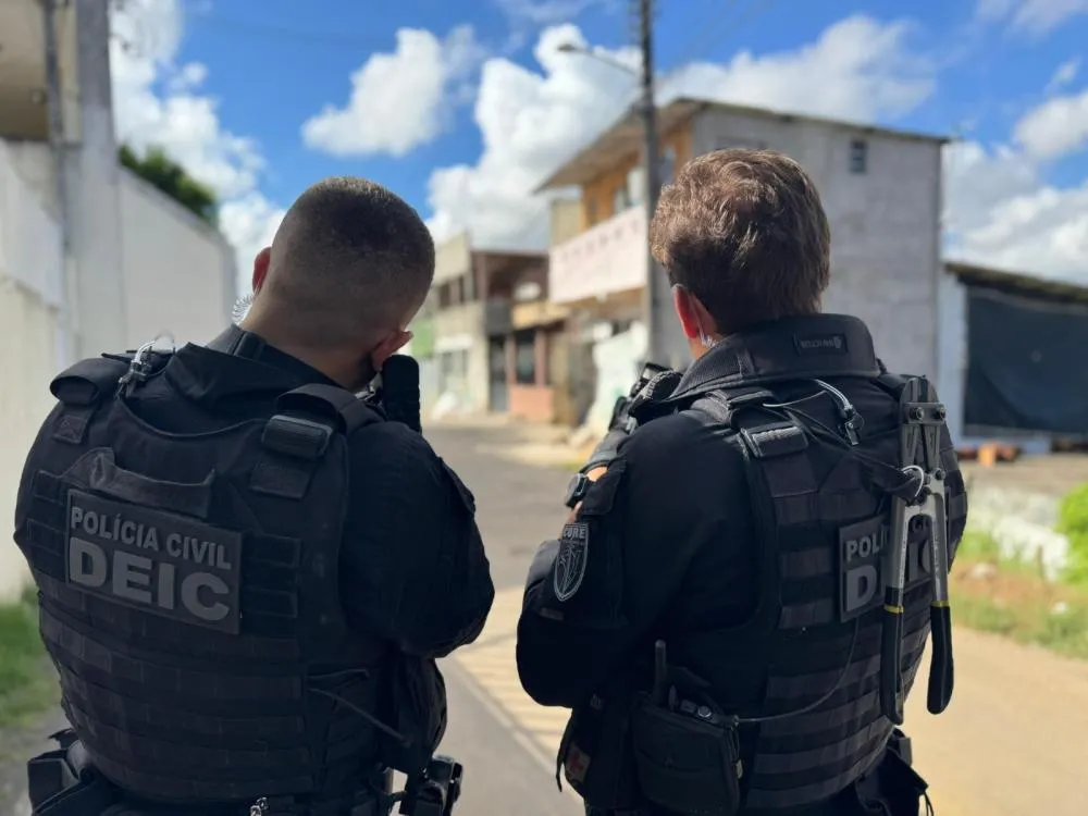 Investigado por roubo de carga em Salvador é preso no bairro Vila Praiana, em Lauro de Freitas