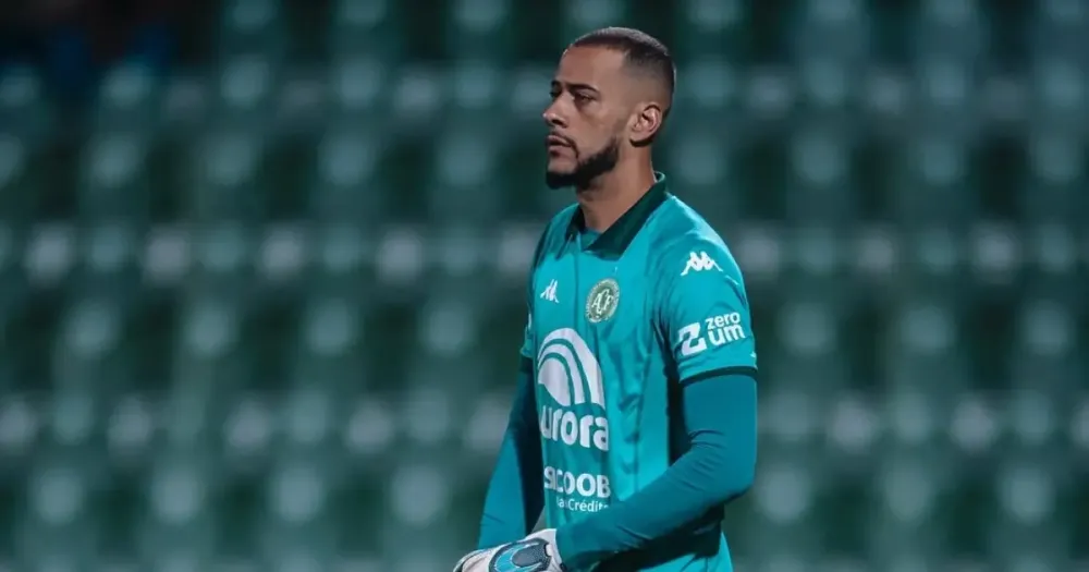 Bahia paga multa e encaminha contratação de goleiro experiente para substituir Ronaldo