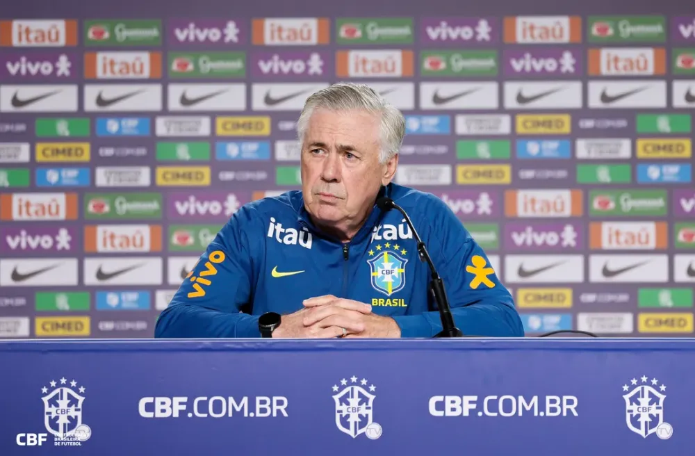 Ancelotti faz convocação de última hora após perder para França