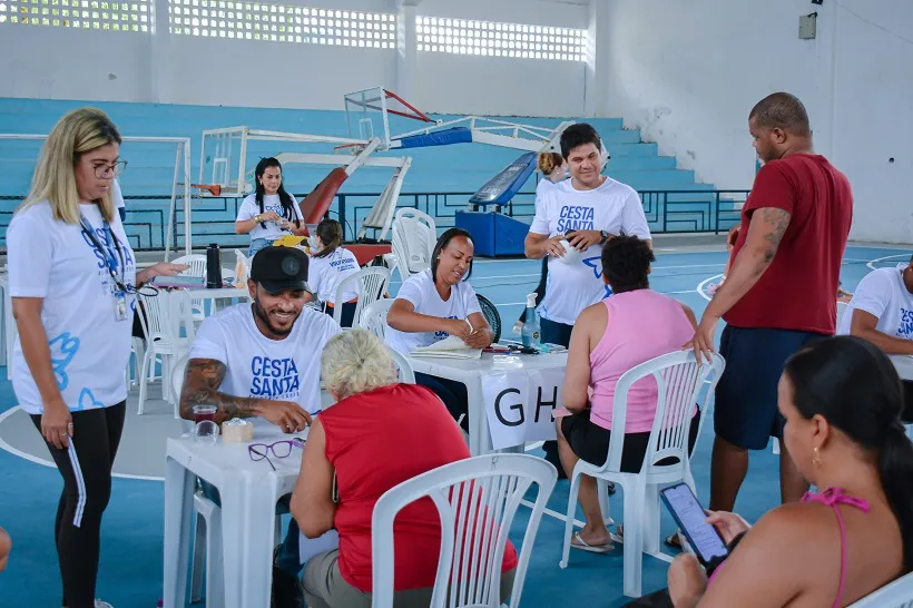 Entrega de cupons da Cesta Santa 2026 começa com atendimento organizado e fluxo tranquilo em Lauro de Freitas