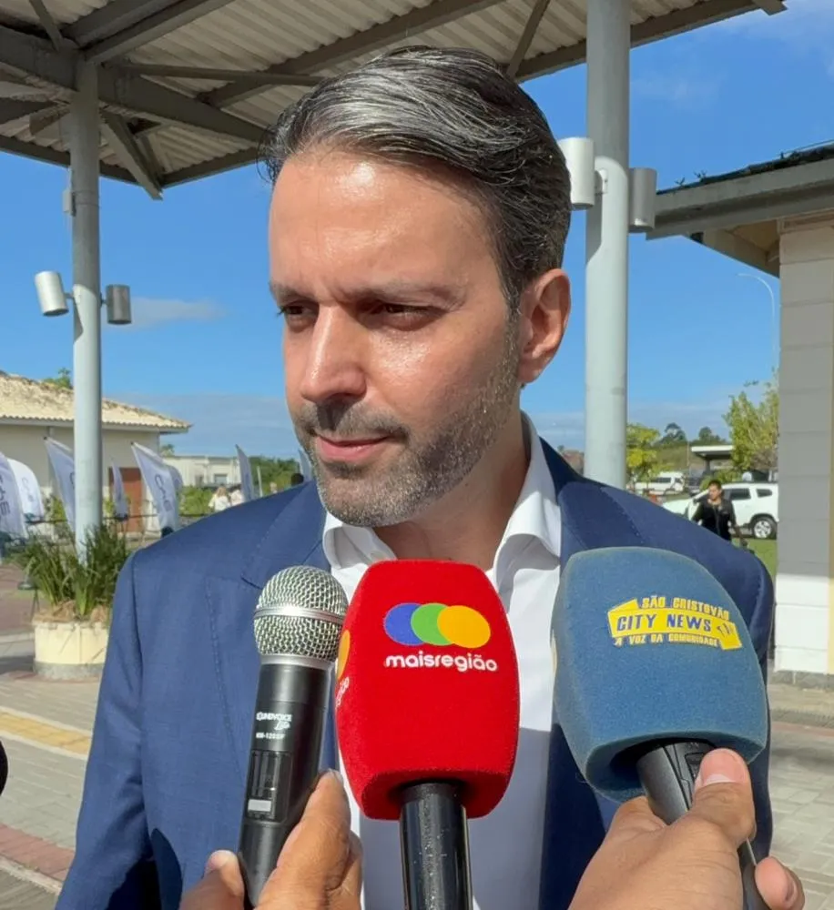 BYD rebate boatos e afirma que 97% dos trabalhadores da fábrica de Camaçari são baianos