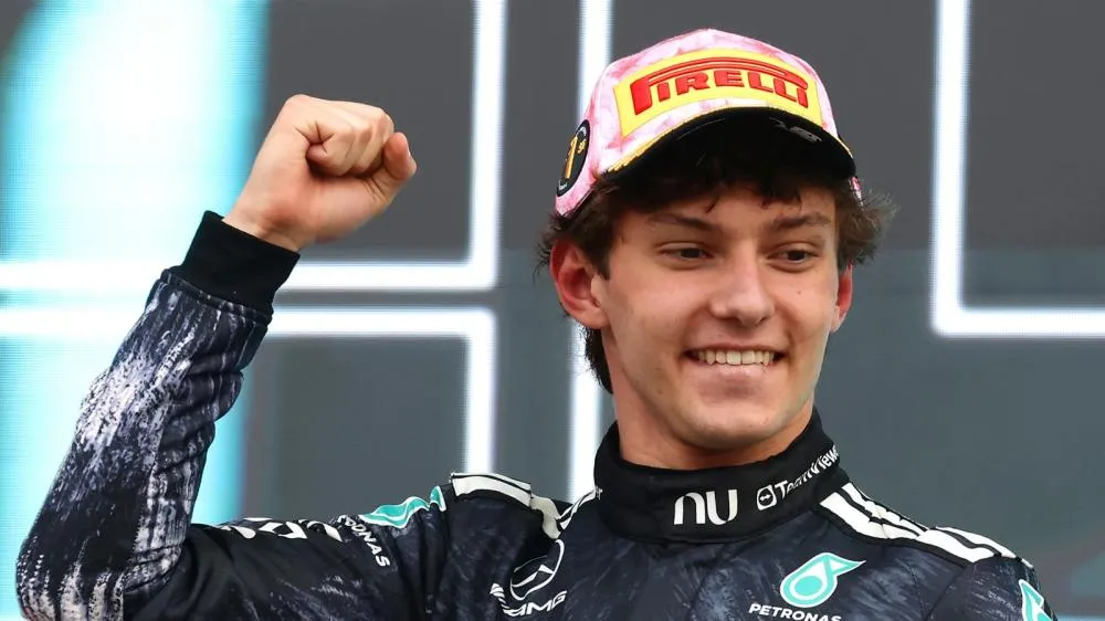 Antonelli vence no Japão e se torna o líder mais jovem da história da Fórmula 1