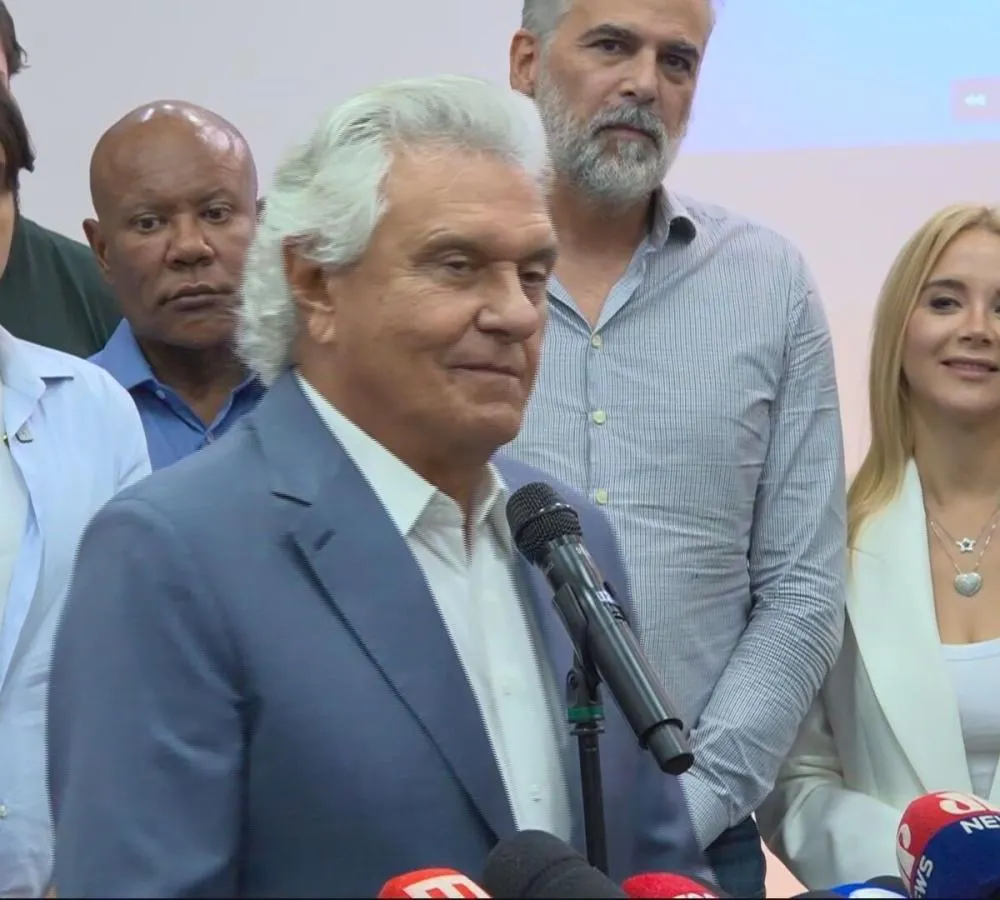 Caiado rompe discurso na Bahia e declara apoio a ACM Neto